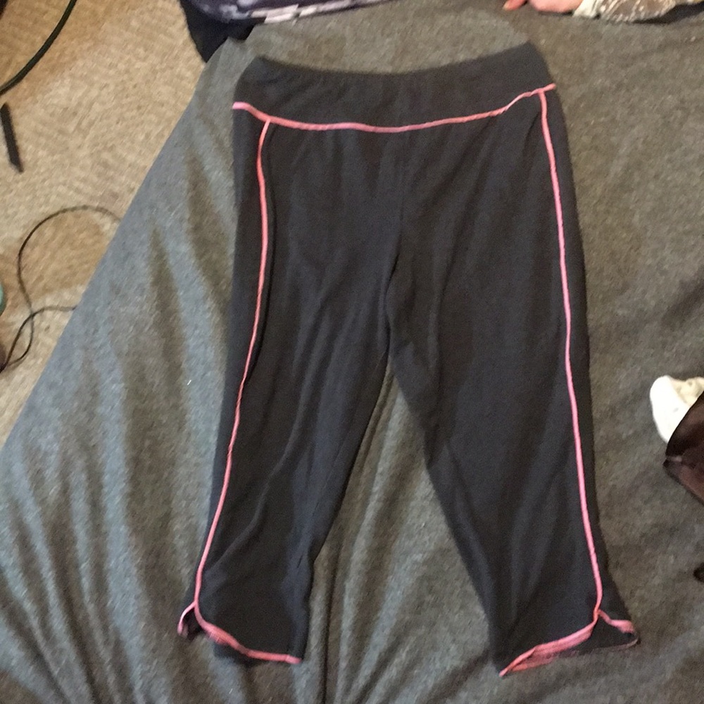 Sleep Capris - Picture 2 of 2